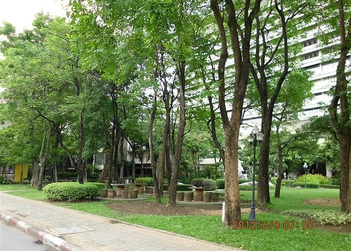 Phranakhon Grand View 2*